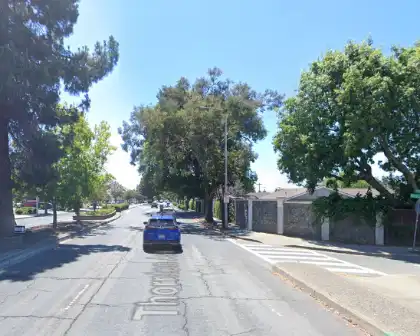 [09-25-2025] Alameda County, CA – Driver and Passenger Killed in Solo-Vehicle Crash on Westbound Thornton Avenue Near Hickory Street in Newark