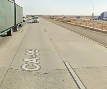 01-12-2026-Big-Rig-Overturns-on-Southbound-Hwy-99-at-Le-Grand-Road-Causing-Lane-Closures