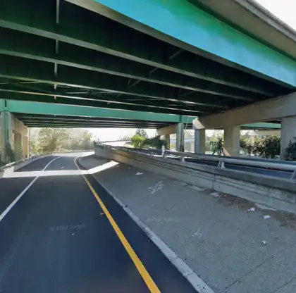 01-20-2026-Sacramento-County-CA-–-Three-Big-Rigs-Involved-in-Crash-on-Highway-50-Connector-to-Northbound-I-5