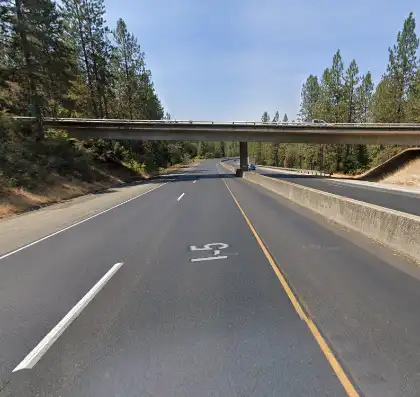 02-17-2026-Shasta-County-CA-–-One-Dead-Several-Injured-in-Major-Crash-Involving-17-Vehicles-on-I-5-in-Lakehead-1