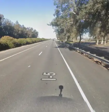 04-08-2026-Glenn-County-CA-–-Driver-Causes-Chain-Reaction-Crash-Involving-Two-Big-Rigs-on-I-5