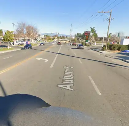 04-17-2026-Kern-County-CA-–-Pedestrian-Killed-After-Being-Struck-by-Vehicle-on-Auburn-Street-in-Bakersfield