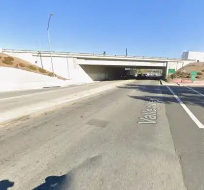 04-21-2026-Riverside-County-CA-–-Three-Injured-in-Multi-Vehicle-Crash-Involving-Tractor-Trailer-in-Jurupa-Valley-1