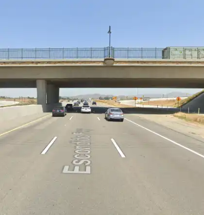 05-19-2026-Riverside-County-CA-–-Crash-Involving-Big-Rig-And-Work-Truck-Causes-Delays-on-I-215-in-Menifee