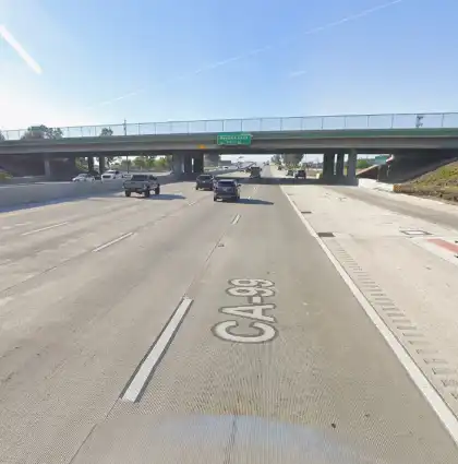 07-21-2026-Kern-County-CA-–-Two-Vehicle-Collision-Causes-Delays-on-Southbound-Highway-99-Near-White-Lane