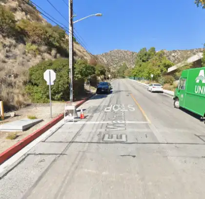 08-08-2026-Los-Angeles-County-CA-–-Car-Crash-Sparks-40-Acre-Brush-Fire-in-Burbank