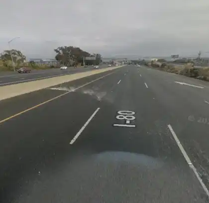 [08-25-2026] Alameda County, CA – Box Truck Crash Causes Fuel Spill on I-80 in Oakland