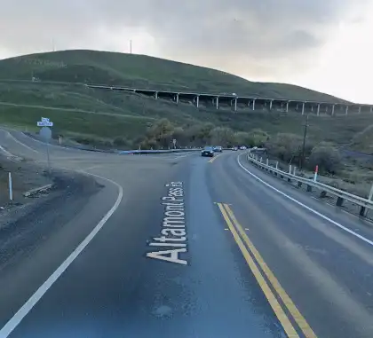 09-18-2026-Alameda-County-CA-–-Several-Vehicles-Involved-in-Crash-on-Altamont-Pass-Road