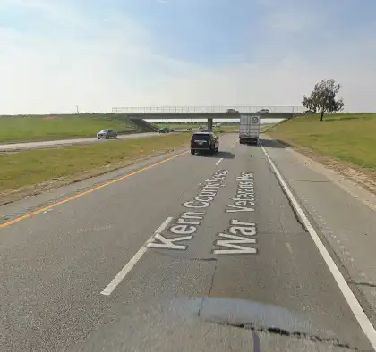 09-28-2026-Kern-County-CA-–-Four-Killed-in-Fiery-Two-Vehicle-Crash-in-Bakersfield